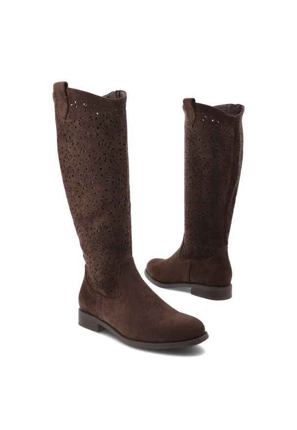 Kozaki damskie S.Barski, wysoka cholewka materiałowe wnętrze zapinane na suwak oraz miękka wkładka, brązowe, HY61-8023. Wysokość cholewki: przed kolano. Kolor: brązowy. Materiał: materiał. Szerokość cholewki: normalna