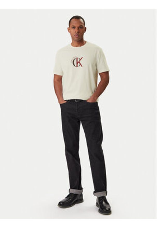 Calvin Klein Jeans T-Shirt 2Tone Graphic LV14RE829G Biały Regular Fit. Kolor: biały. Materiał: bawełna