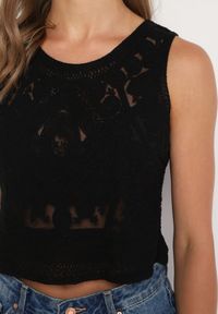 Born2be - Czarny Haftowany Top z Bawełną Elnesta. Okazja: na imprezę. Kolor: czarny. Materiał: bawełna. Wzór: haft. Styl: elegancki