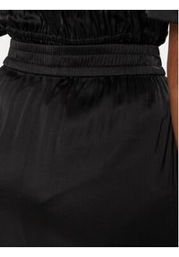 Munthe Spodnie materiałowe Ohara 242141224230 Czarny Loose Fit. Kolor: czarny. Materiał: wiskoza