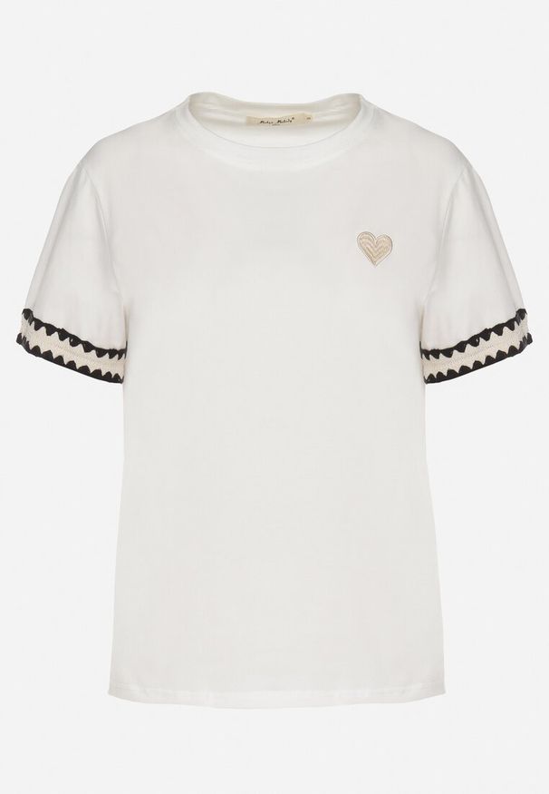 Born2be - Biały T-shirt z Bawełny Ozdobiony Sercem Firiane. Okazja: na co dzień. Kolor: biały. Materiał: bawełna. Wzór: aplikacja. Styl: klasyczny, casual