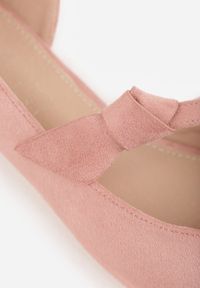 Born2be - Różowe Płaskie Czółenka Vices ze Skórzaną Wkładką Ozdobione Supełkiem Liliarie. Okazja: na co dzień. Kolor: różowy. Materiał: skóra. Wzór: aplikacja. Styl: casual, klasyczny, elegancki #6