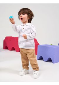 Sinsay - Jeansy z przeszyciami - brązowy. Kolor: brązowy. Materiał: jeans
