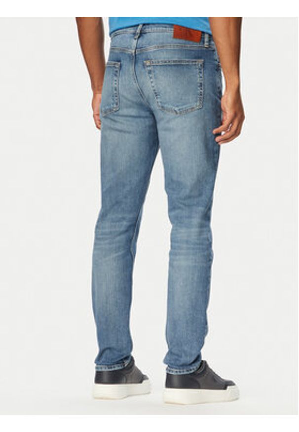 Calvin Klein Jeans Jeansy LV04RF742G Niebieski Tapered Fit. Kolor: niebieski