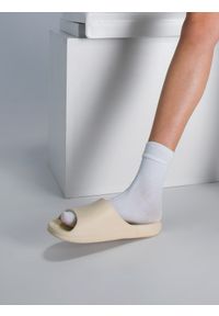 4f - 4F Klapki damskie 40. Kolor: beżowy #1