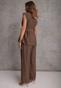 Renee - Brązowy Letni Komplet Kamizelka z Paskiem i Ozdobnymi Guzikami i Szerokie Spodnie Sharieth. Kolor: brązowy #8