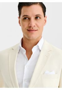 Pako Lorente - PAKO LORENTE - Beżowa marynarka garniturowa z lnem. Kolor: beżowy. Materiał: len. Wzór: gładki. Sezon: wiosna #7