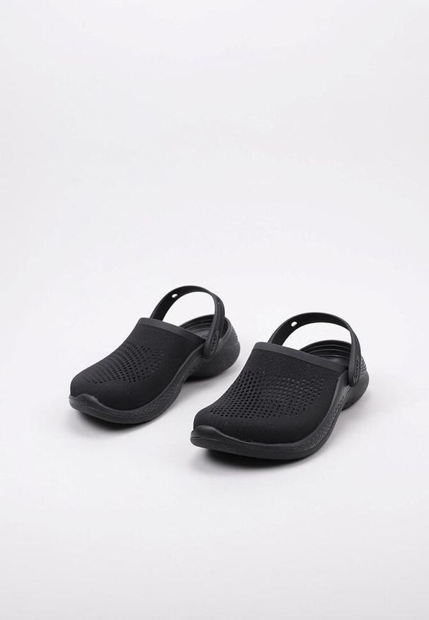 Buty do chodzenia męskie Crocs Literide 360 Clog. Okazja: na plażę. Kolor: czarny. Materiał: materiał, syntetyk