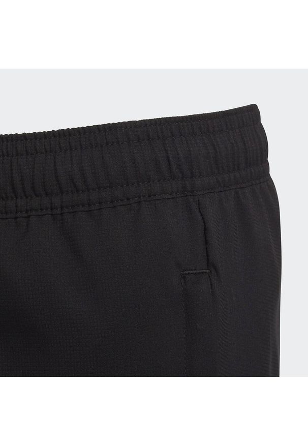 Adidas - Spodnie Entrada 22 Presentation. Kolor: czarny. Materiał: materiał. Sport: piłka nożna