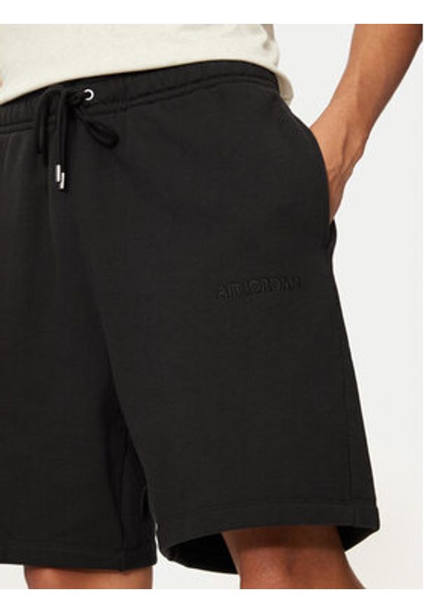 Nike Szorty sportowe FJ0700 Czarny Regular Fit. Kolor: czarny. Materiał: bawełna. Styl: sportowy