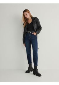 Reserved - Jeansy mom fit - granatowy. Kolor: niebieski