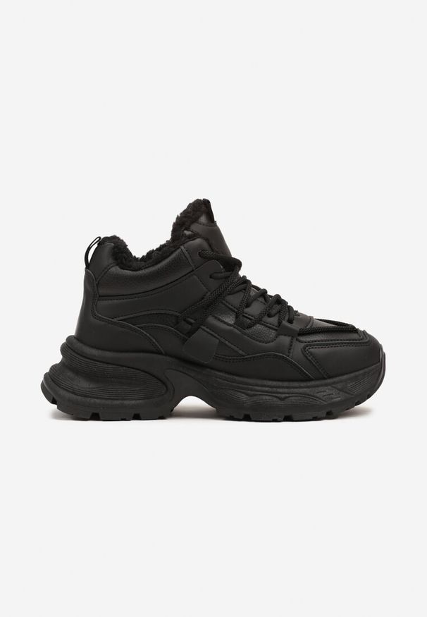 Born2be - Czarne Sneakersy na Grubej Podeszwie z Futrzaną Wyściółką Miada. Okazja: na co dzień. Kolor: czarny. Materiał: futro. Obcas: na obcasie. Wysokość obcasa: niski