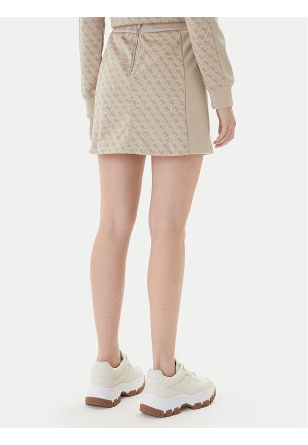 Guess Spódnica dresowa V6RD04 K2042 Beżowy Classic Fit. Kolor: beżowy. Materiał: syntetyk