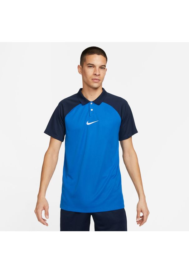 Koszulka treningowa męska Nike Drifit Academy Pro. Typ kołnierza: polo. Kolor: czarny, niebieski, wielokolorowy