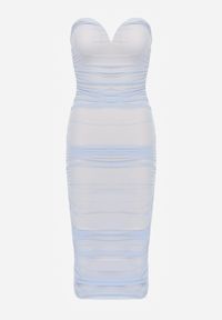 Renee - Jasnoniebieska Marszczona Sukienka Midi z Siatki z Marszczeniem Pandone. Kolor: niebieski. Materiał: materiał. Długość rękawa: na ramiączkach. Typ sukienki: z odkrytymi ramionami. Styl: elegancki. Długość: midi #5