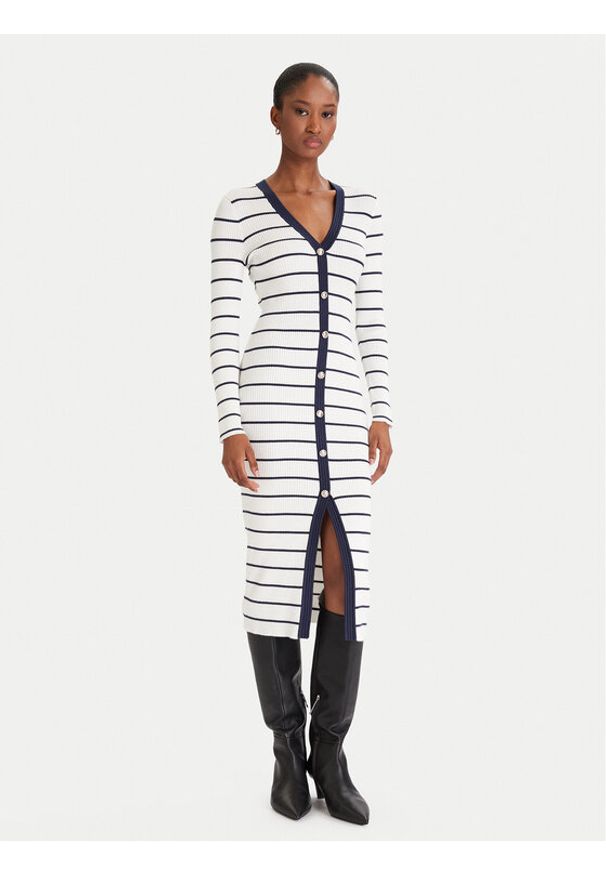 Guess Sukienka dzianinowa W5YK98 Z2YK2 Biały Slim Fit. Kolor: biały. Materiał: wiskoza