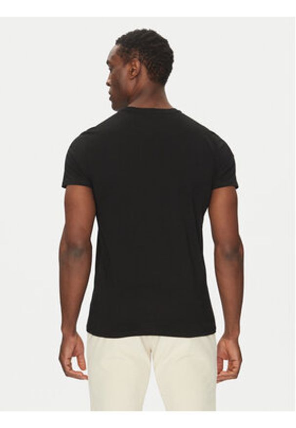 Lacoste T-Shirt TH6709 Czarny Regular Fit. Kolor: czarny. Materiał: bawełna