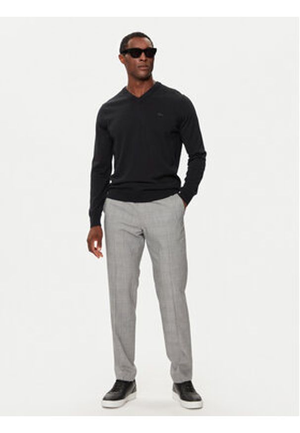 Lacoste Sweter AH1990 Czarny Regular Fit. Kolor: czarny. Materiał: wełna