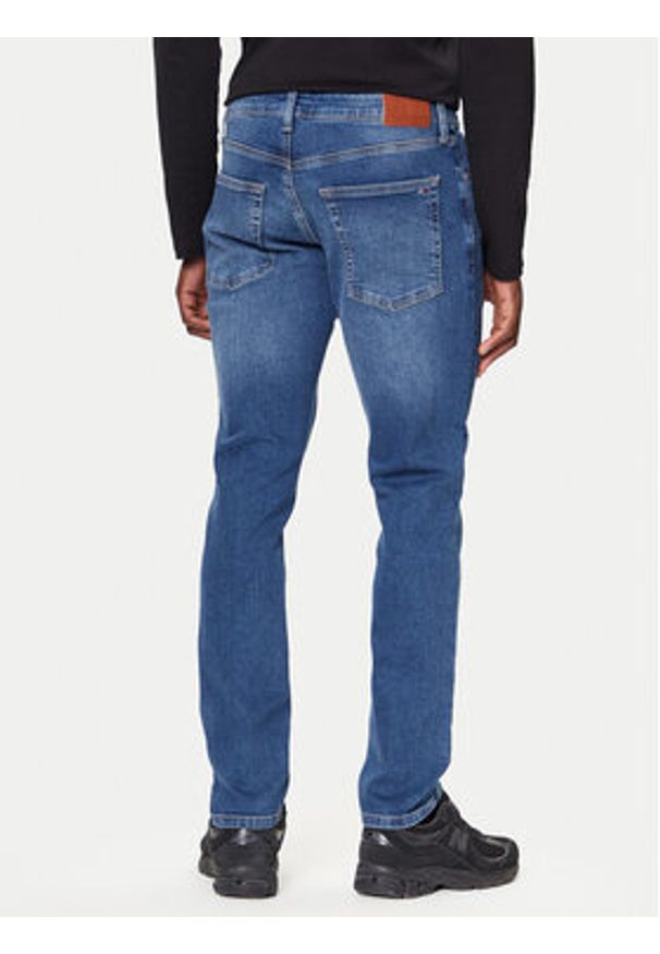 Tommy Jeans Jeansy DM0DM22168 Niebieski Regular Fit. Kolor: niebieski