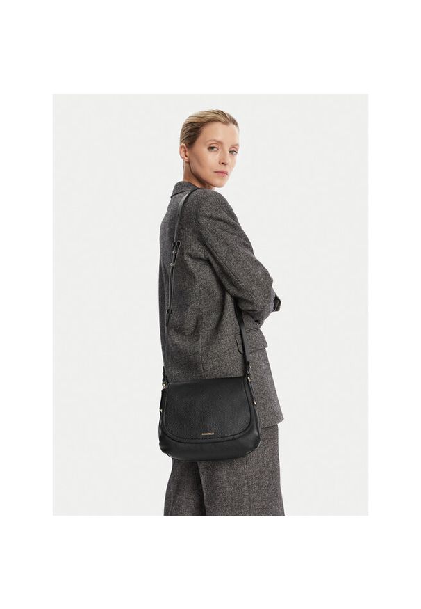 Torebka Coccinelle. Kolor: czarny