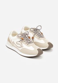 Renee - Beżowe Sneakersy Ozdobione Geometrycznym Motywem Phiaronei. Okazja: na co dzień. Kolor: beżowy. Materiał: jeans. Wzór: geometria, aplikacja #9