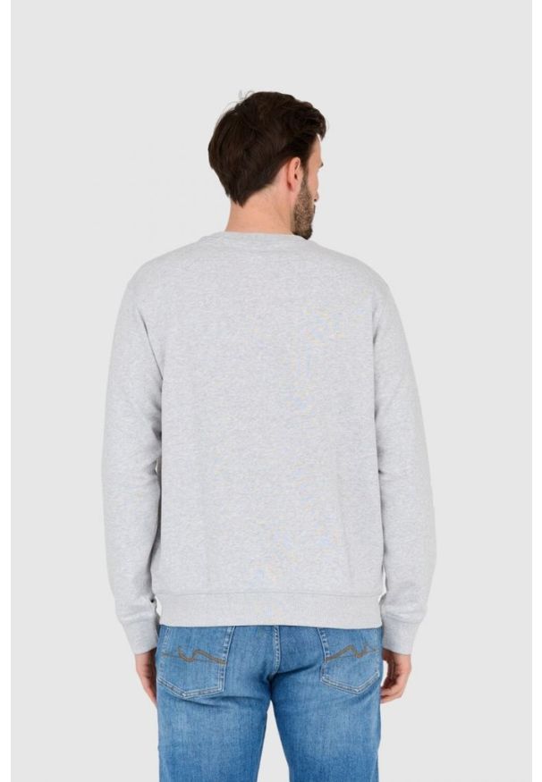 Guess - GUESS Szara bluza regular fit. Kolor: szary. Wzór: aplikacja