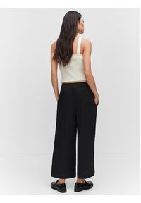 mango - Mango Kuloty Linovis 57081179 Czarny Cropped Fit. Kolor: czarny. Materiał: len #3