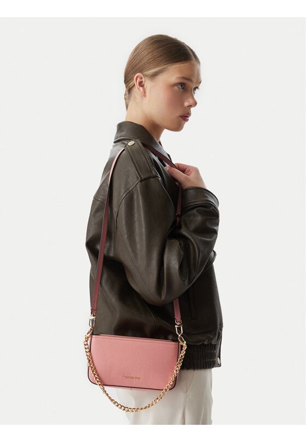 MICHAEL Michael Kors Torebka Bryant 32S5GYTU1L Różowy. Kolor: różowy. Materiał: skórzane