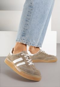 Renee - Ciemnobeżowe Sneakersy Tenisówki z Wkładką ze Skóry Naturalnej Ozdobione Tłoczeniem Meluella. Okazja: na co dzień, na spacer. Kolor: beżowy. Materiał: skóra. Szerokość cholewki: normalna. Wzór: aplikacja. Sport: turystyka piesza