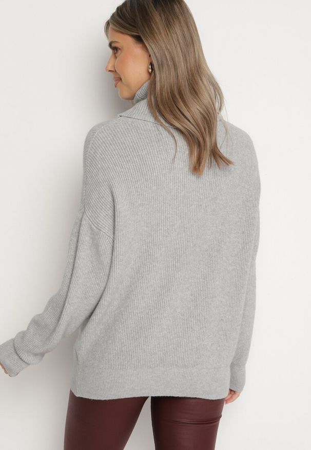 Born2be - Szary Golf o Klasycznym Kroju z Kaszmirem Azifra. Okazja: na spotkanie biznesowe. Typ kołnierza: golf. Kolor: szary. Materiał: kaszmir. Styl: klasyczny