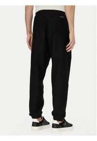 Calvin Klein Jeans Spodnie dresowe LV04RF249G Czarny Regular Fit. Kolor: czarny. Materiał: bawełna #4