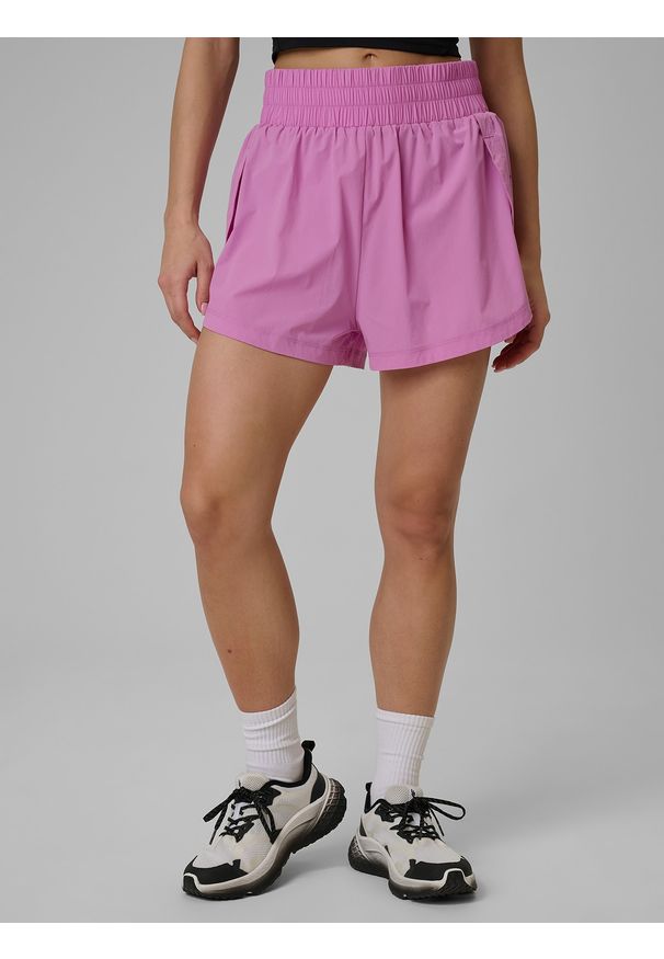 4f - 4F Spodenki treningowe szybkoschnące damskie - różowe M. Stan: podwyższony. Kolor: różowy. Materiał: tkanina. Sport: fitness