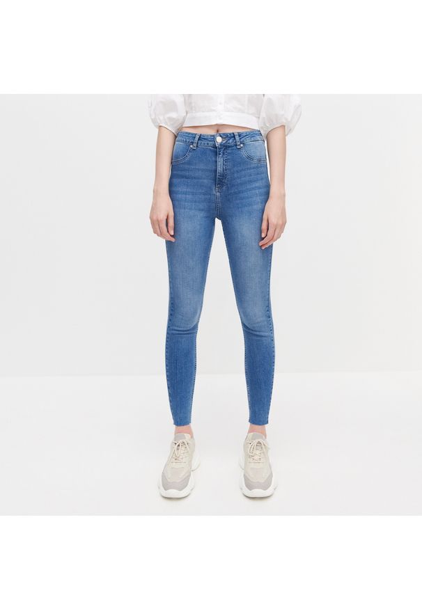 Reserved - Jeansy skinny -. Materiał: jeans