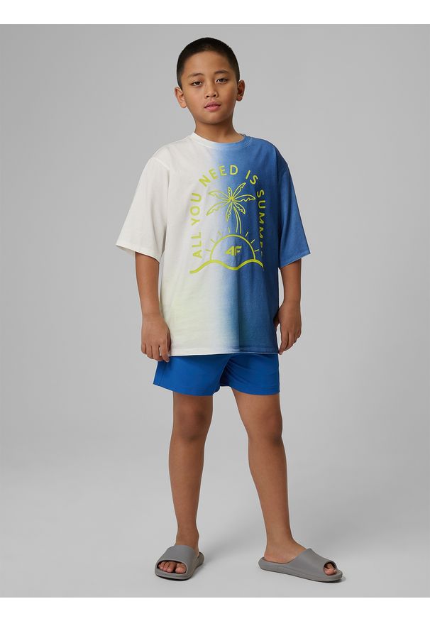 4f - 4F T-shirt loose z nadrukiem chłopięcy - niebieski 134 (8-9 lat). Okazja: na co dzień, na uczelnię. Kolor: niebieski. Materiał: dzianina, materiał, dresówka, bawełna, skóra. Wzór: nadruk. Sezon: lato. Styl: casual