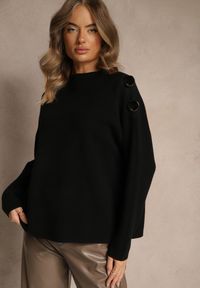 Renee - Czarny Golf z Metalicznymi Guzikami na Ramieniu Ederlia. Okazja: na spotkanie biznesowe, do pracy. Typ kołnierza: golf. Kolor: czarny. Materiał: skóra. Styl: elegancki, biznesowy