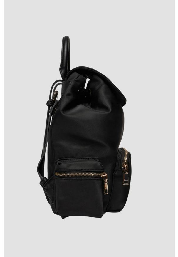 Guess - GUESS Czarny plecak Backbag. Kolor: czarny. Materiał: poliester