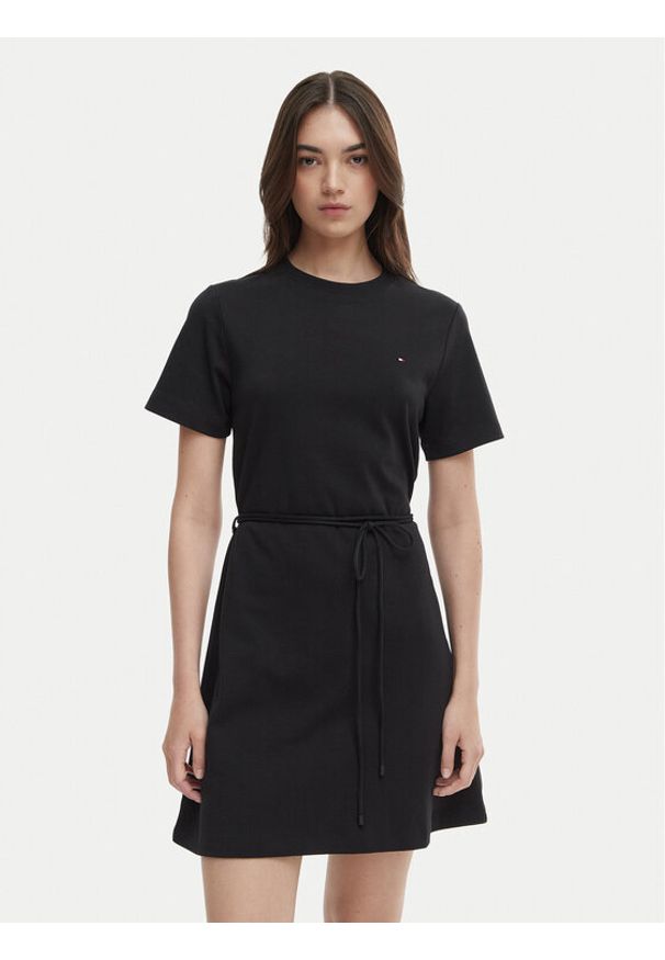 TOMMY HILFIGER - Tommy Hilfiger Sukienka codzienna WW0WW49772 Czarny Regular Fit. Okazja: na co dzień. Kolor: czarny. Materiał: bawełna. Typ sukienki: proste. Styl: casual