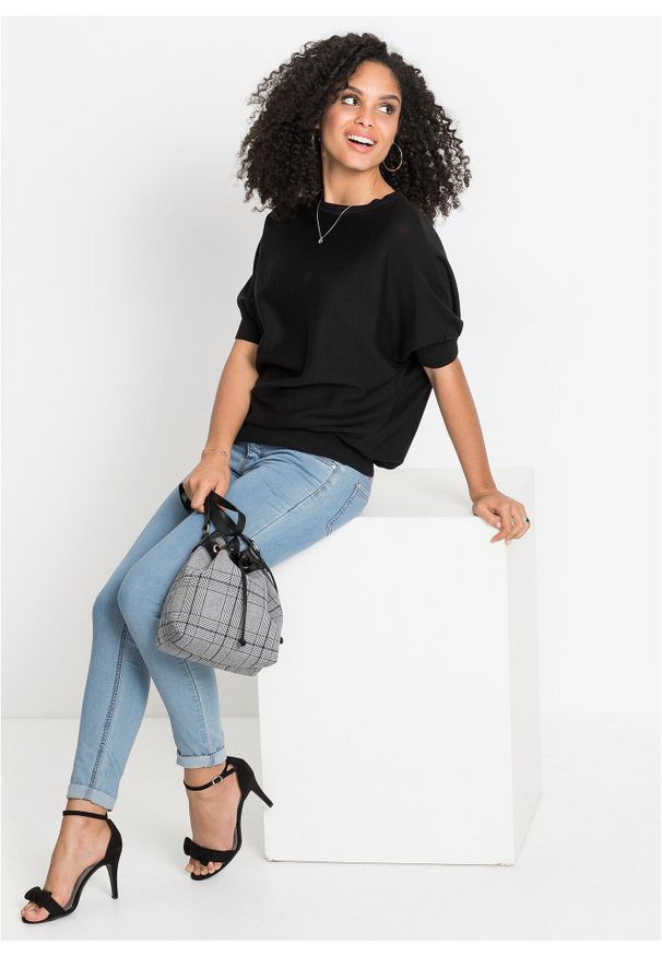 bonprix - Sweter z cienkiej dzianiny z mieszanki bawełny. Kolor: czarny. Materiał: dzianina, bawełna. Długość rękawa: krótki rękaw. Długość: krótkie. Wzór: gładki, ze splotem