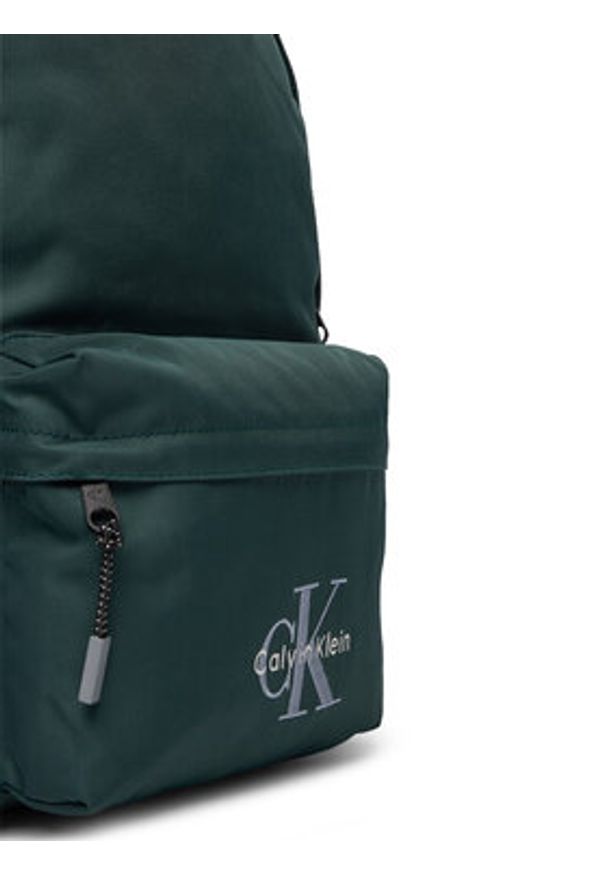 Calvin Klein Plecak Bold Round Backpack LV04D3114G Zielony. Kolor: zielony. Materiał: materiał