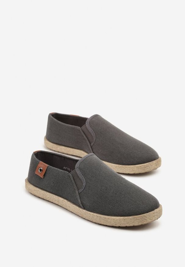 Born2be - Czarne Wsuwane Trampki z Elastycznymi Wstawkami Lizealle. Okazja: na co dzień, na spotkanie biznesowe. Zapięcie: bez zapięcia. Kolor: czarny. Styl: biznesowy, elegancki, casual