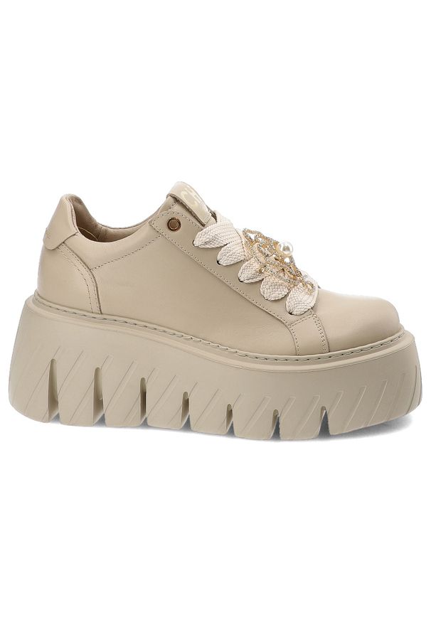 CheBello - Beżowe Sneakersy Chebello Modne Obuwie Damskie Na Platformie. Okazja: na co dzień. Kolor: beżowy. Materiał: skóra, jeans. Wzór: aplikacja. Obcas: na platformie. Styl: casual, sportowy