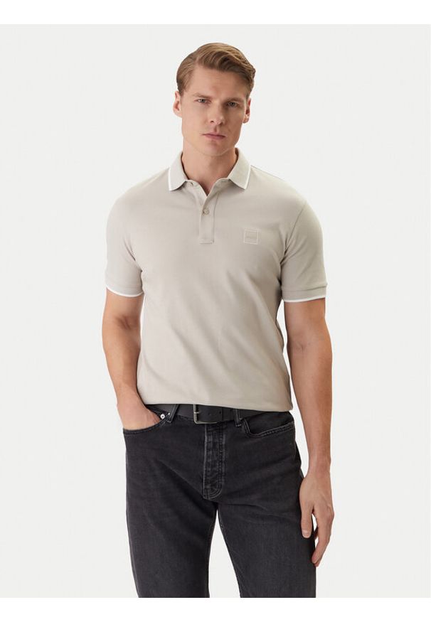 BOSS Polo Passertip 50507699 Beżowy Regular Fit. Typ kołnierza: polo. Kolor: beżowy. Materiał: bawełna