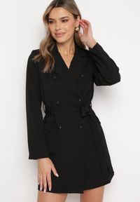 Born2be - Czarna Sukienka o Fasonie Marynarki Dwurzędowa z Poduszkami w Ramionach i Paskiem Sinseli. Kolor: czarny #2