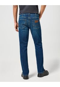 Wrangler - MĘSKIE SPODNIE JEANSOWE WRANGLER GREENSBORO AZURE FADE 112357206 #2