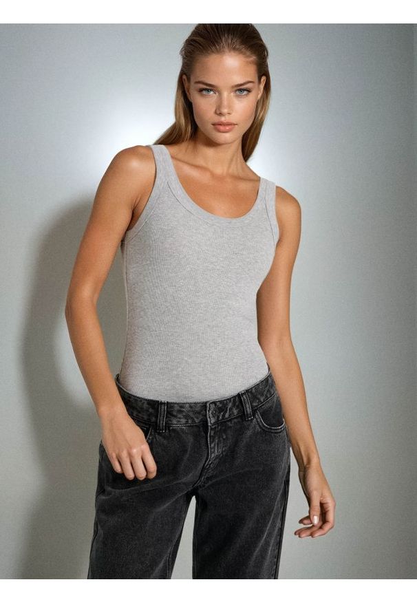 Sinsay - Bawełniane body na ramiączkach - szary. Kolor: szary. Materiał: bawełna. Długość rękawa: na ramiączkach