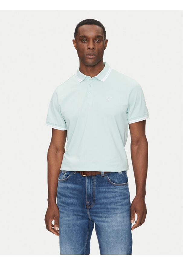 Guess Polo M2GP34 KARS0 Zielony Regular Fit. Typ kołnierza: polo. Kolor: zielony. Materiał: bawełna, syntetyk