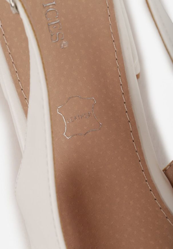 Renee - Białe Sandały Slingback Vices z Wkładką ze Skóry Naturalnej Lisanilis. Okazja: na spotkanie biznesowe, na spacer. Zapięcie: pasek. Kolor: biały. Materiał: skóra. Obcas: na obcasie. Styl: biznesowy