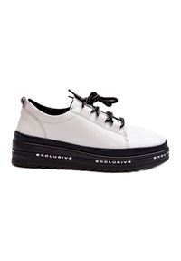 Lakierowane Sneakersy Damskie Na Platformie Białe S.Barski LR592B. Kolor: biały. Materiał: lakier. Wzór: napisy. Obcas: na platformie #7