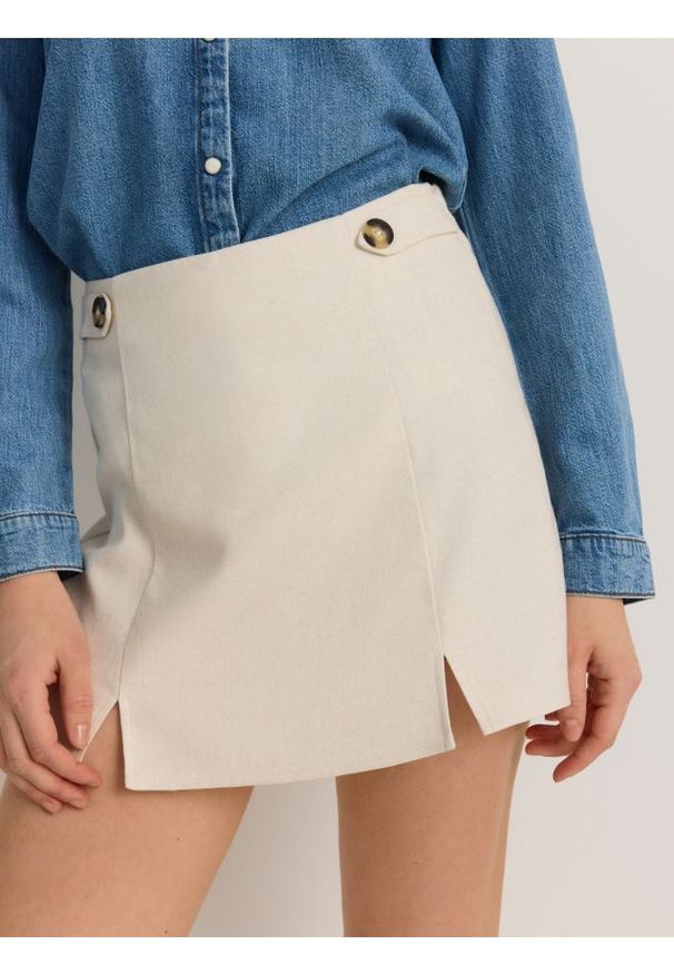 Reserved - Spódnico-szorty z wiskozą - beżowy. Kolor: beżowy. Materiał: wiskoza. Wzór: gładki