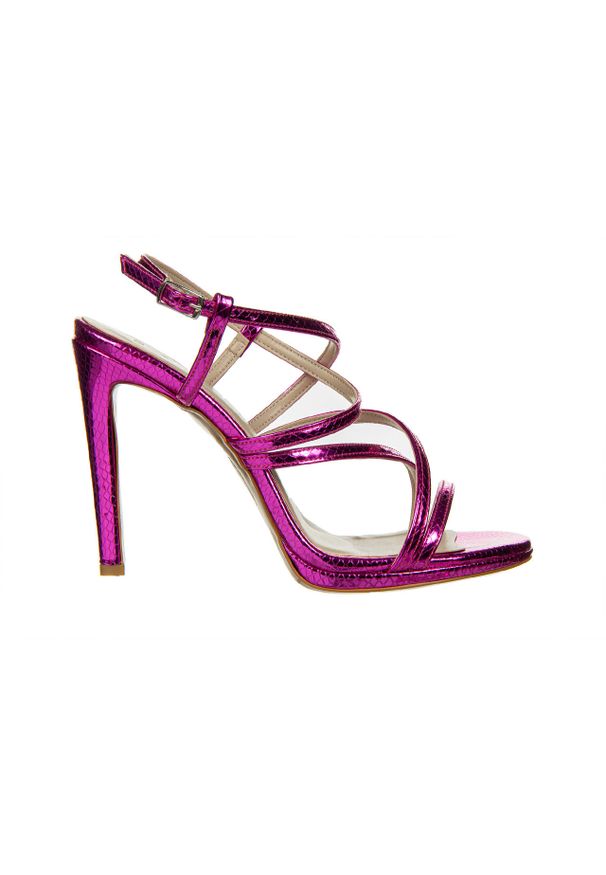 Sandały Bayla-187 589-1127 Fuchia 187129, Różowy, Skóra ekologiczna - 39. Kolor: różowy. Materiał: skóra ekologiczna. Wzór: ze splotem, motyw z bajki. Obcas: na obcasie. Wysokość obcasa: średni